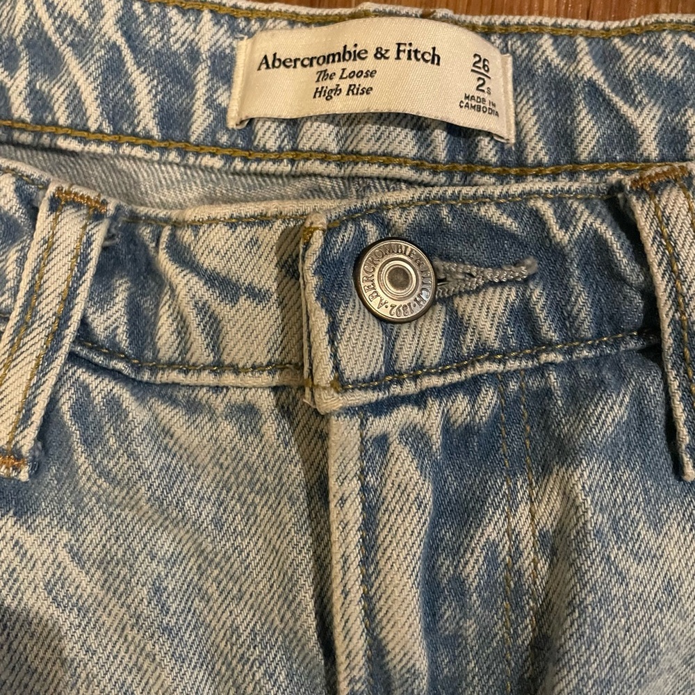 Abercrombie & Fitch High Rise Light Blue Jeans